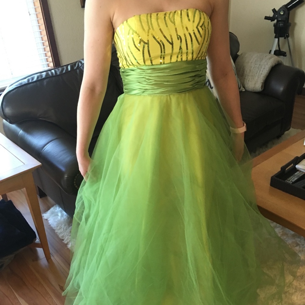 Prom dress